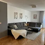 Mirna Apartment *
