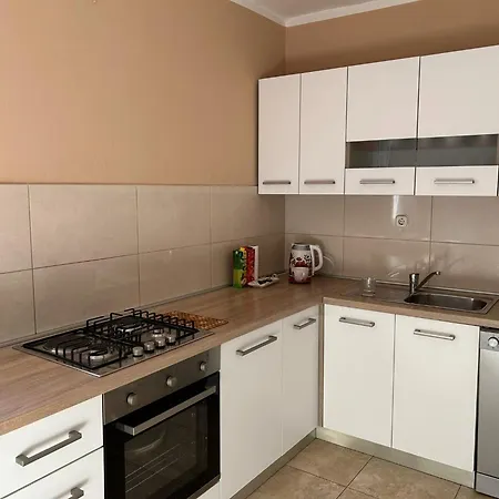 דירה Mirna קנין